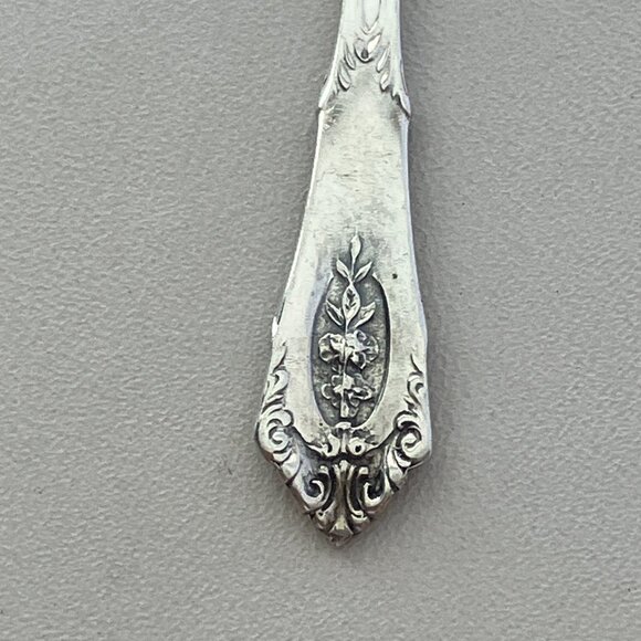 Vintage Wallace Sterling salt spon. - Picture 7 of 8